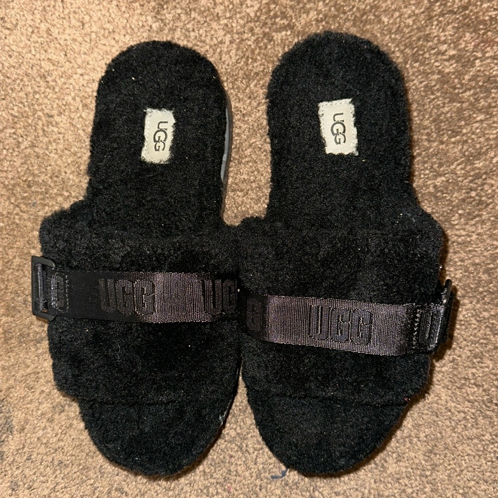 UGG Flufffita Slide Shoe